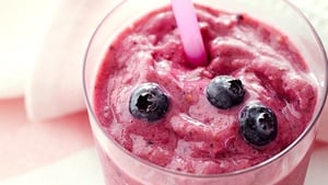 Red berry smoothie & Mc Nean special porridge